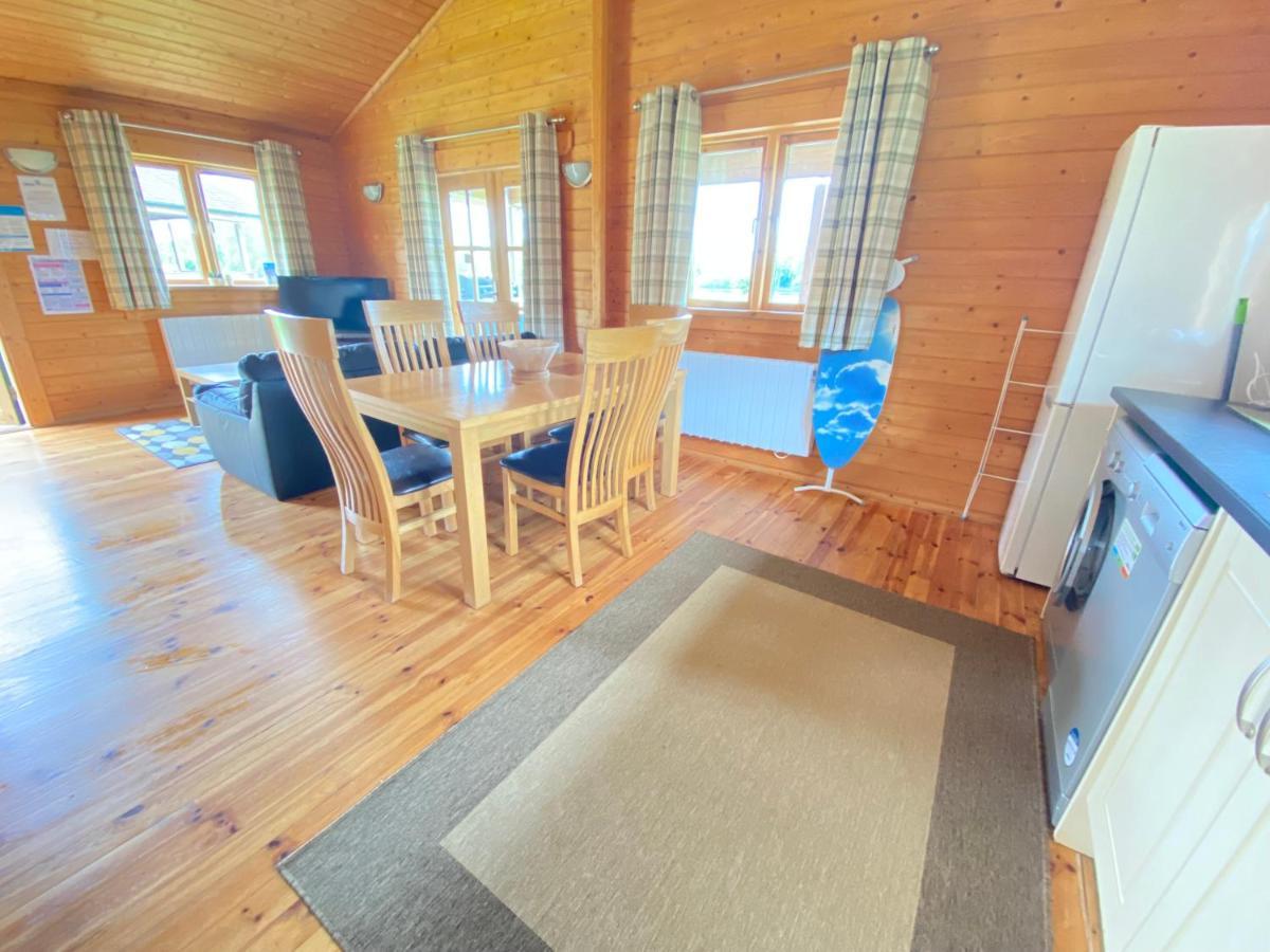 Kingfisher Lodge, Lake Pochard سيرني الجنوبية المظهر الخارجي الصورة
